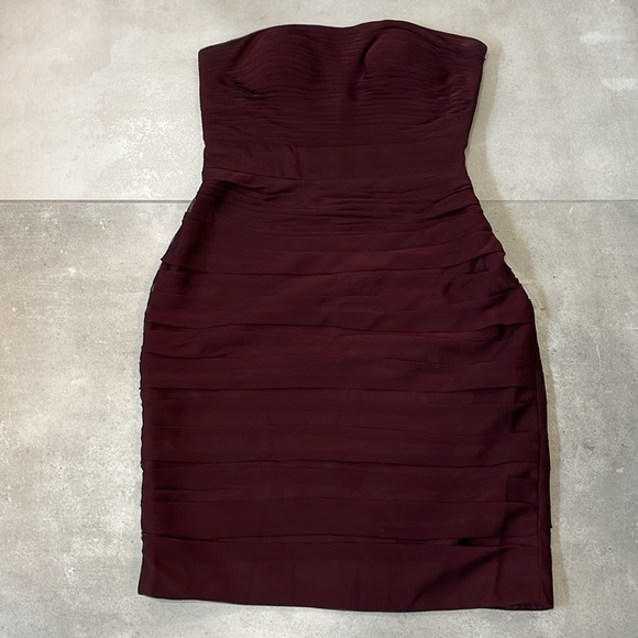 Monique Lhuiller Strapless Ruched Chiffon Burgundy Dress - Picture 2 of 6